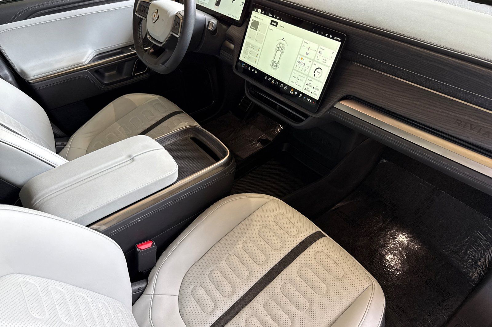Used 2023 Rivian R1S SUV
