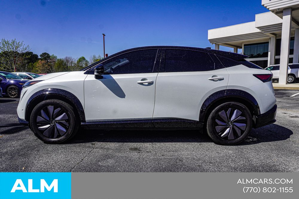 Used 2023 White Nissan PLATINUM+ e-4ORCE image 9