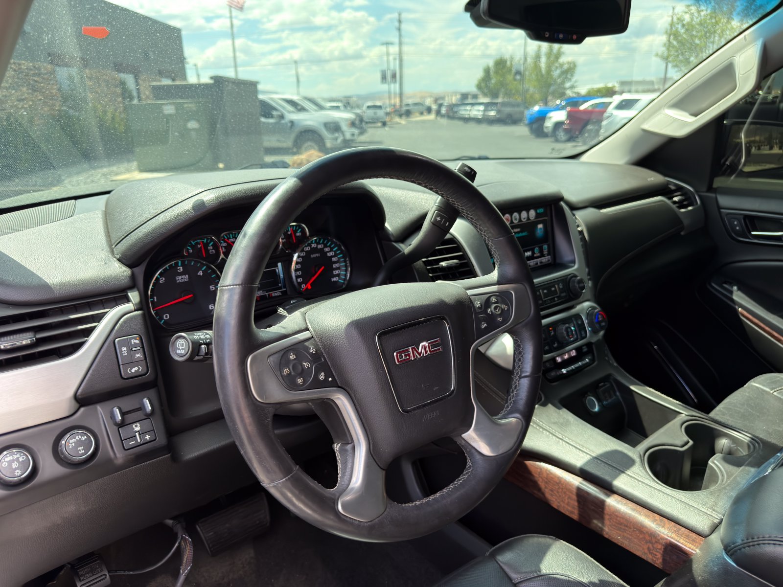 Used 2018 GMC Yukon XL SUV