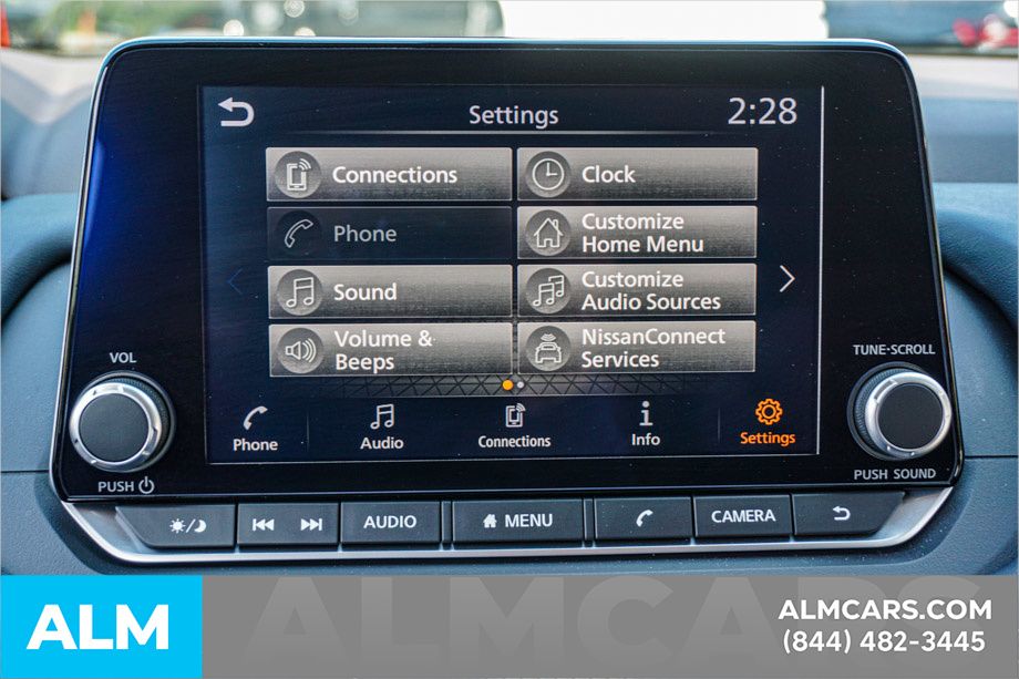 Used 2022 Gray Nissan SV image 33
