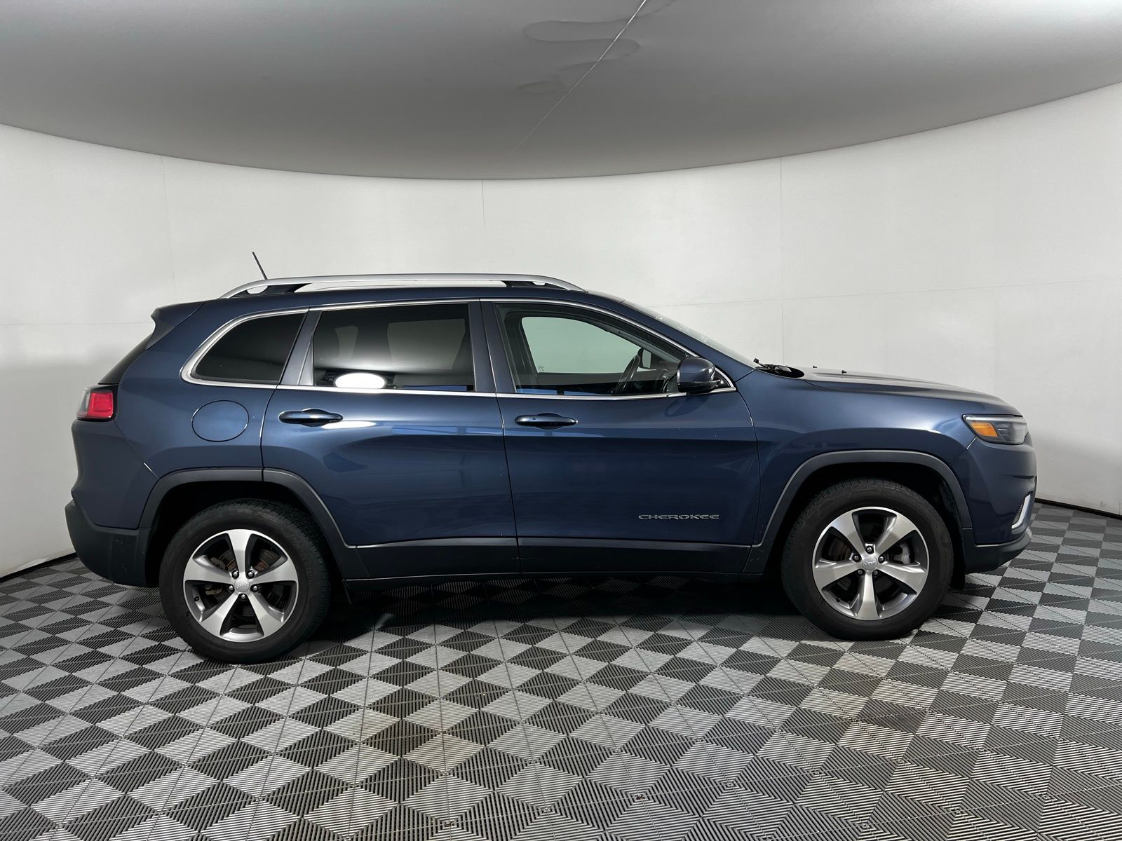 2020 Jeep Cherokee Limited Edition 4