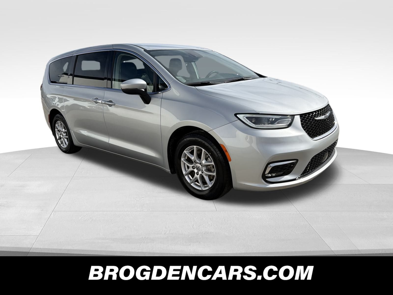 2023 Chrysler Pacifica Touring L FWD