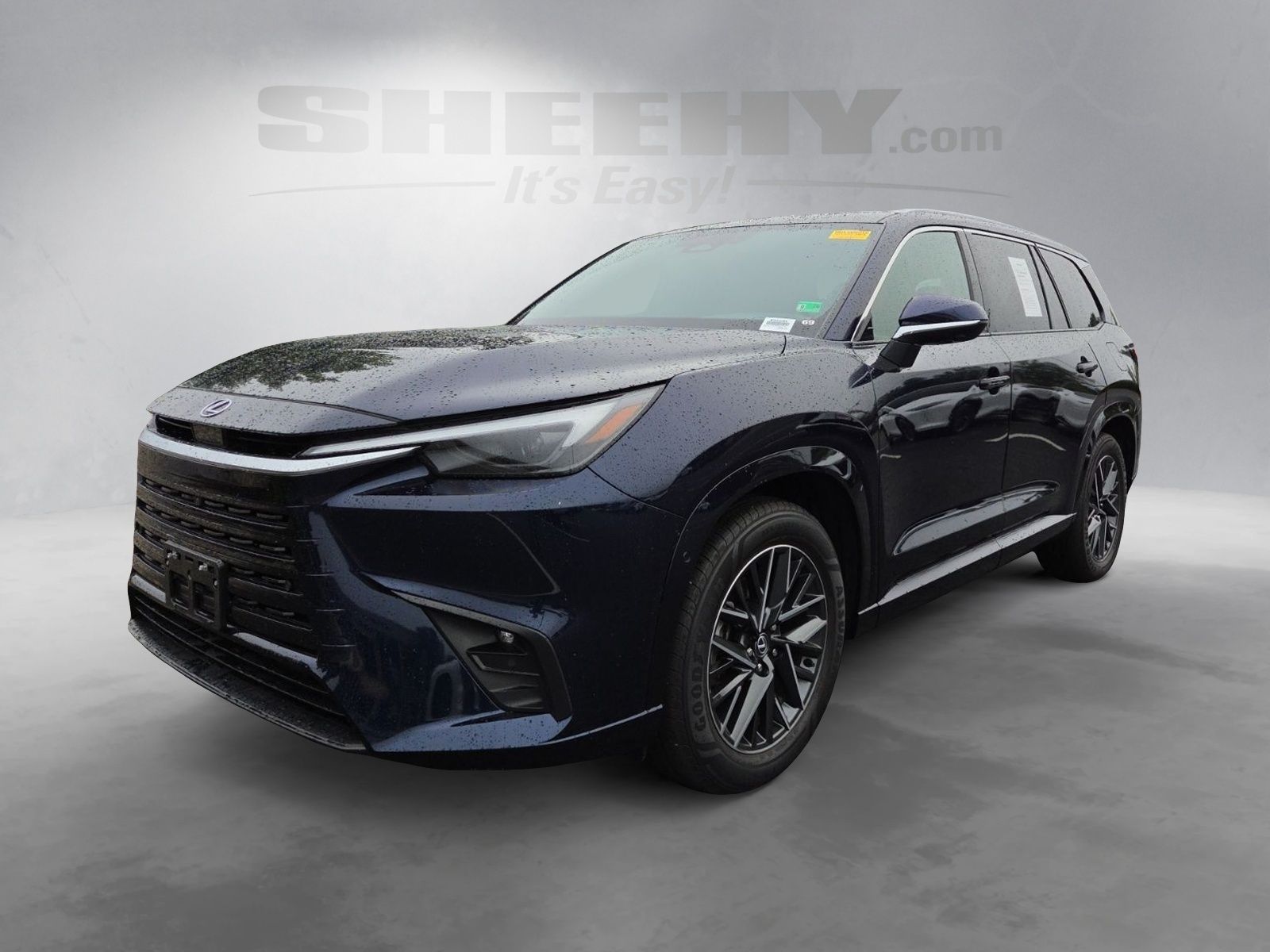 Used 2025  Lexus 350 Premium image 16