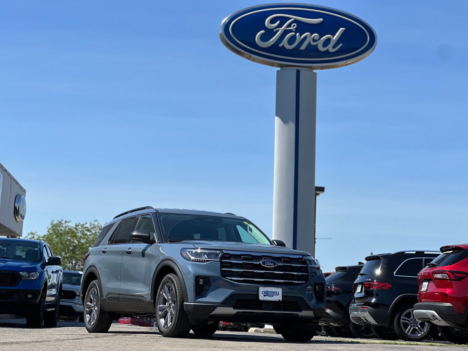 2026 Ford Explorer Active 4WD's photo