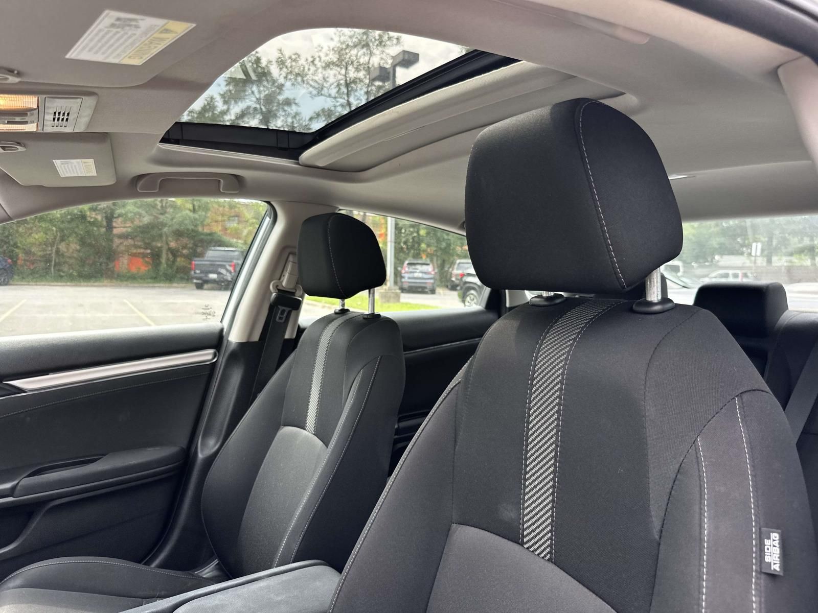 Used 2017  Honda EX image 9