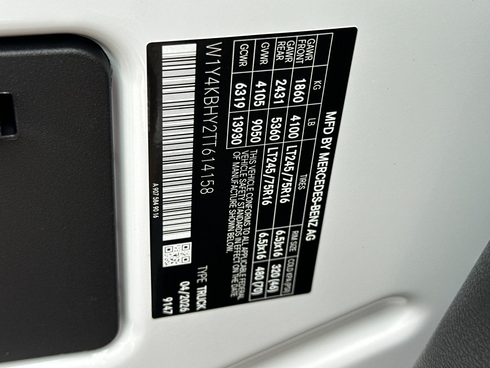new 2026 Mercedes-Benz Sprinter 2500 car