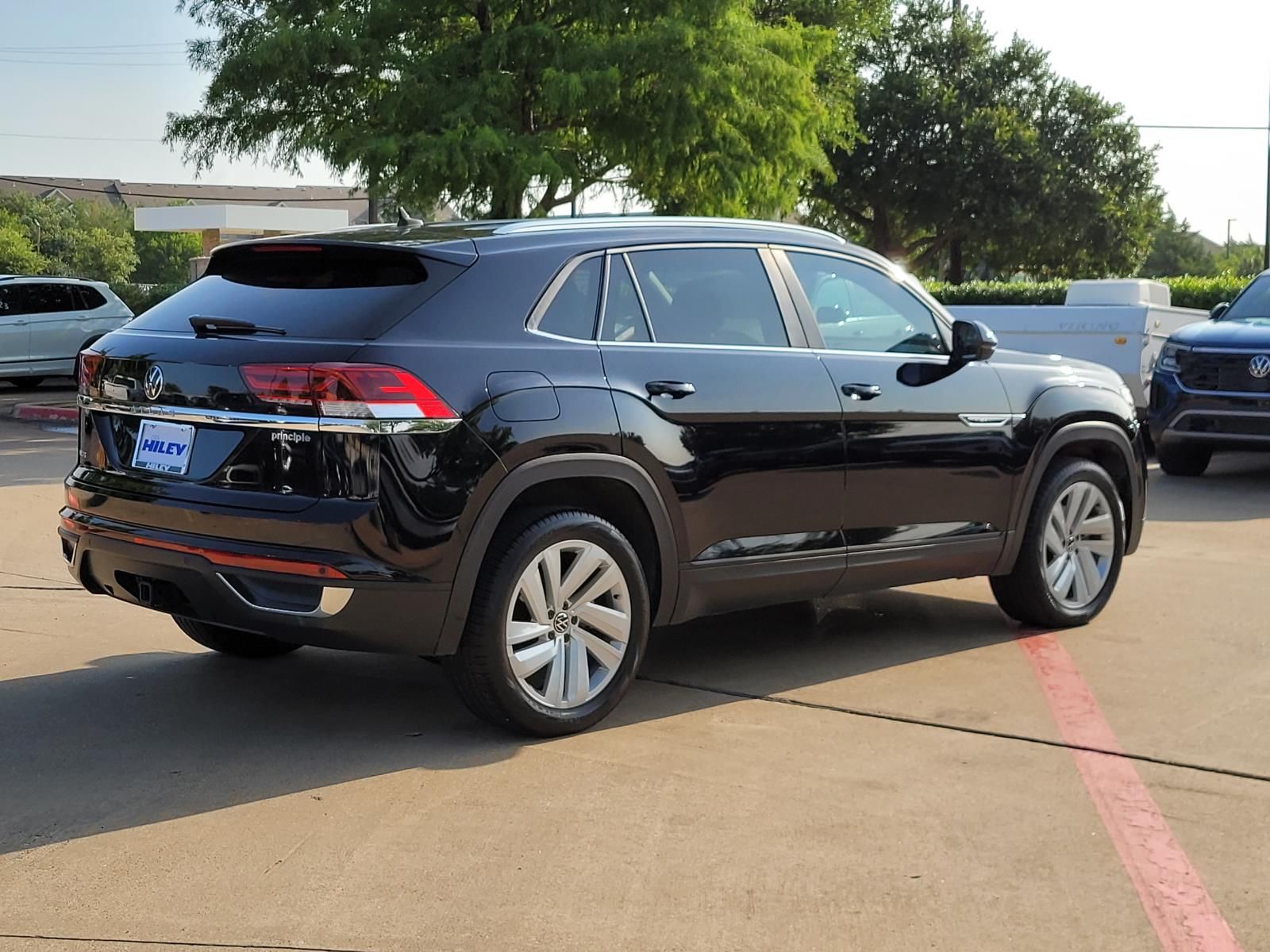 used 2023 Volkswagen Atlas Cross Sport car, priced at $28,000