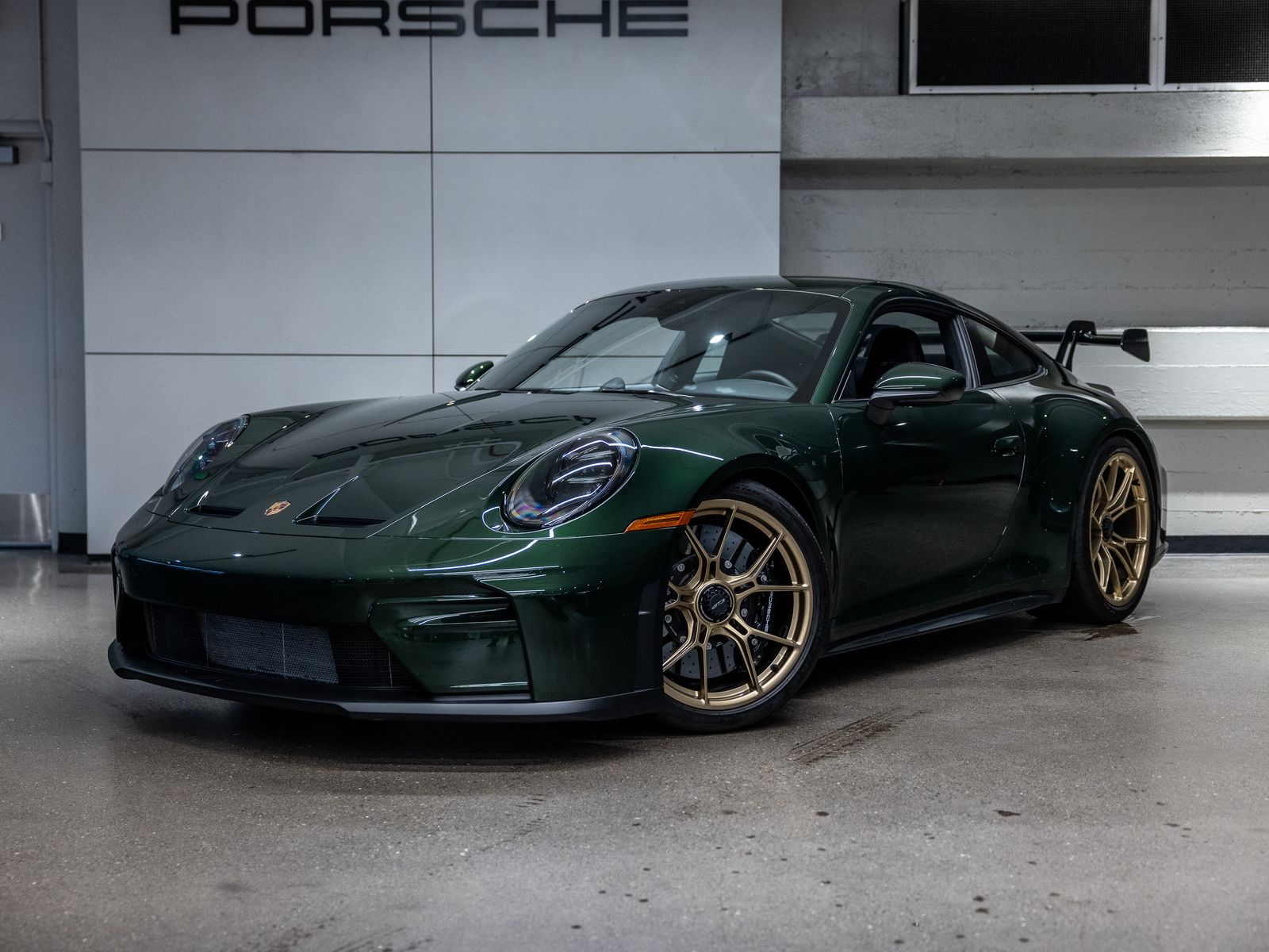 Oak 2026 Porsche 911 Coupe Rear-Wheel Drive 