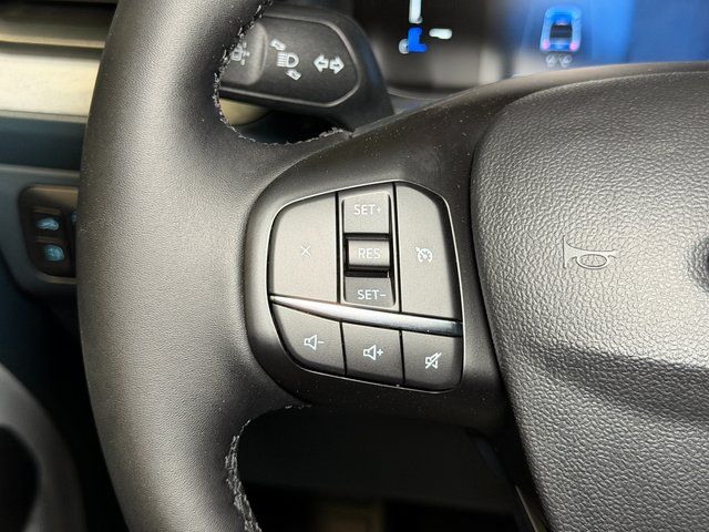New 2026 Oxford White Ford XLT image 31