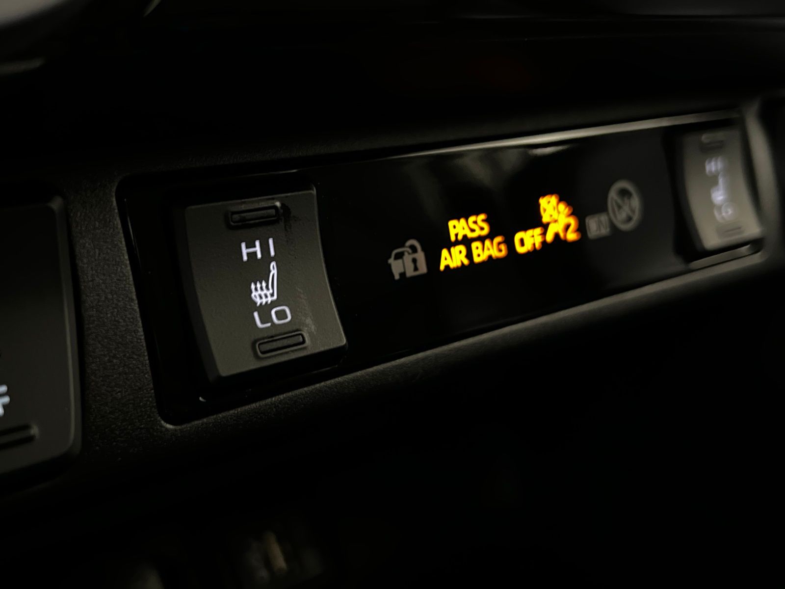 Thumbnail: 2025 Toyota RAV4 - 22