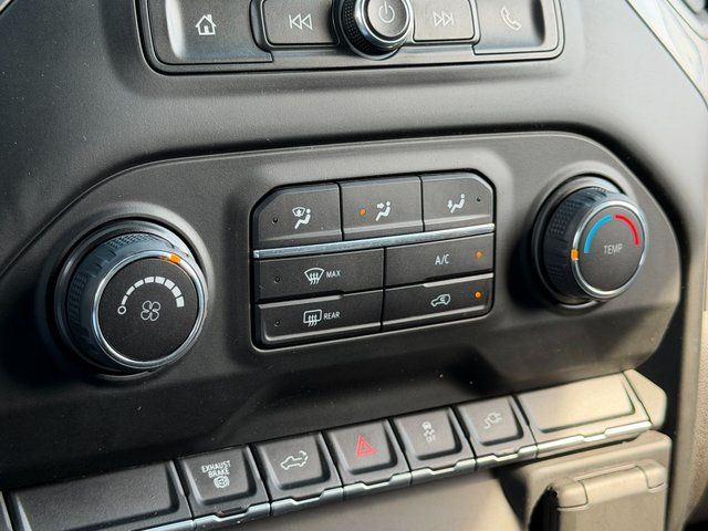 Used 2022 Summit White Chevrolet Custom image 35