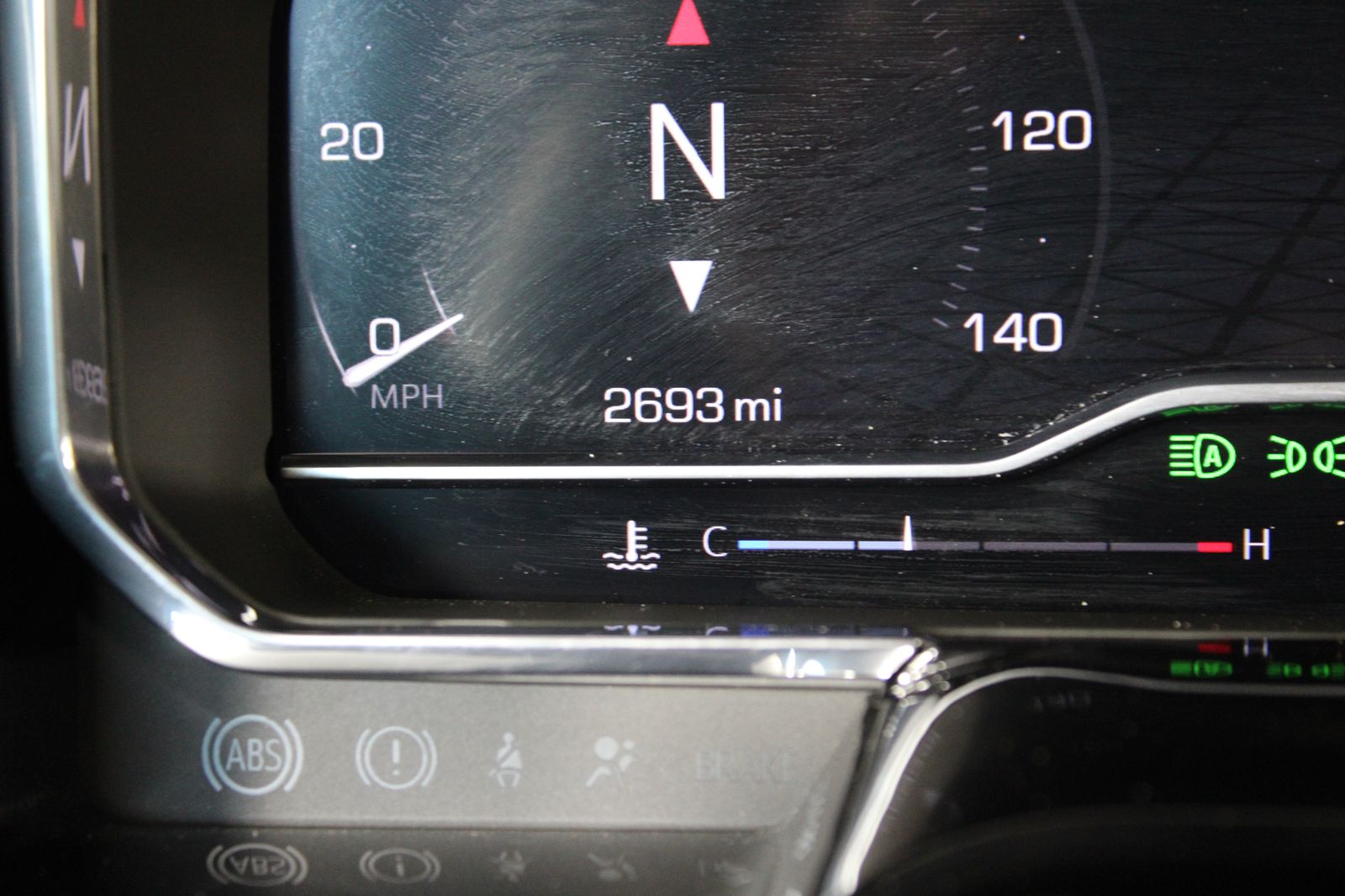 Used 2025 Silver GMC Elevation image 19