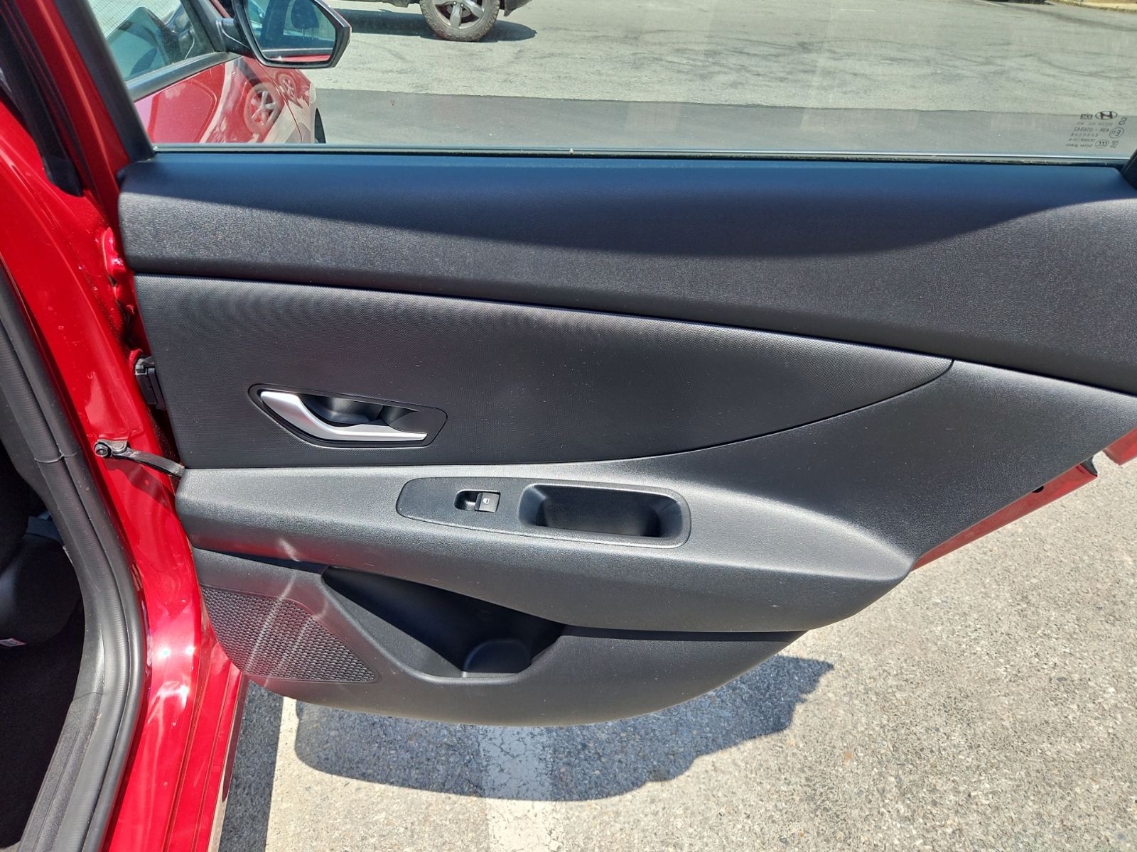 Used 2025 Red Hyundai SE image 27