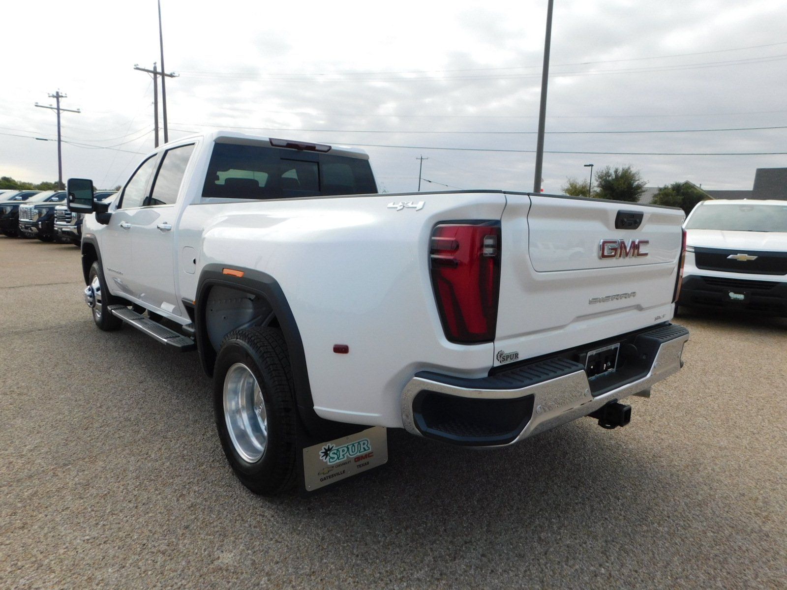 2025 GMC Sierra 3500HD SLT 3