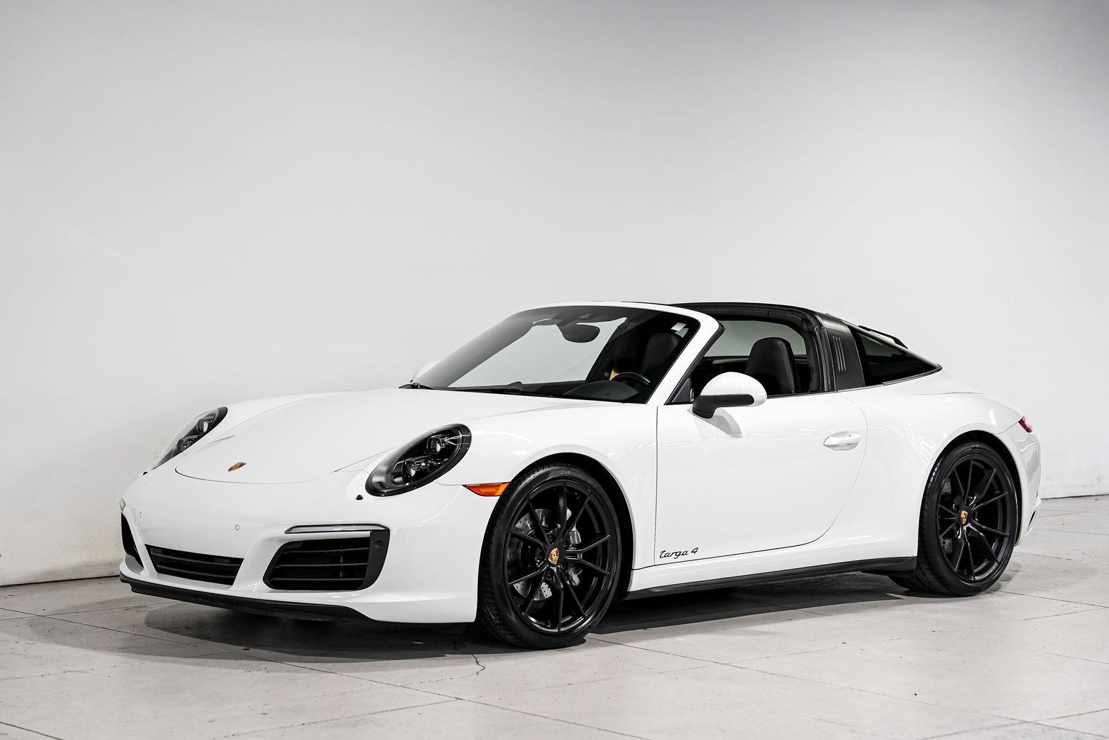 2017 Porsche 911 Targa 4 — photo 6