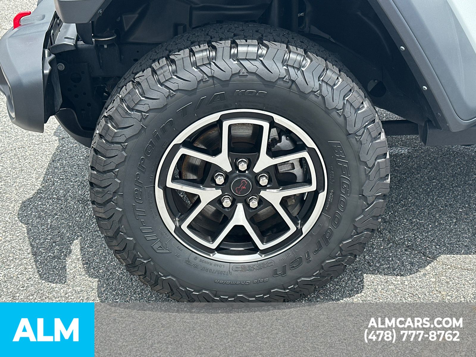 Used 2025 White Jeep Rubicon image 12