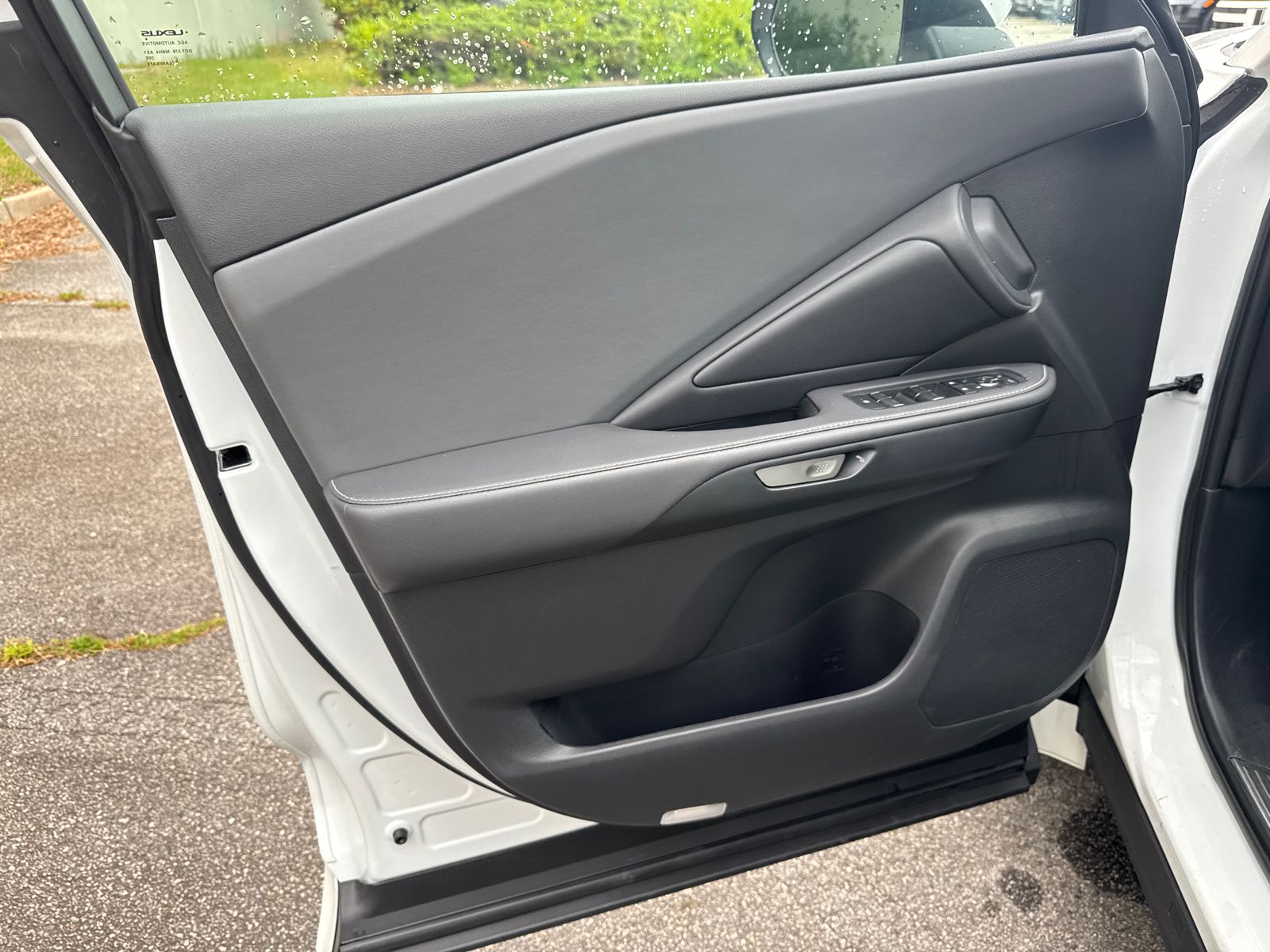 Used 2024 Pearl Lexus 350 image 10