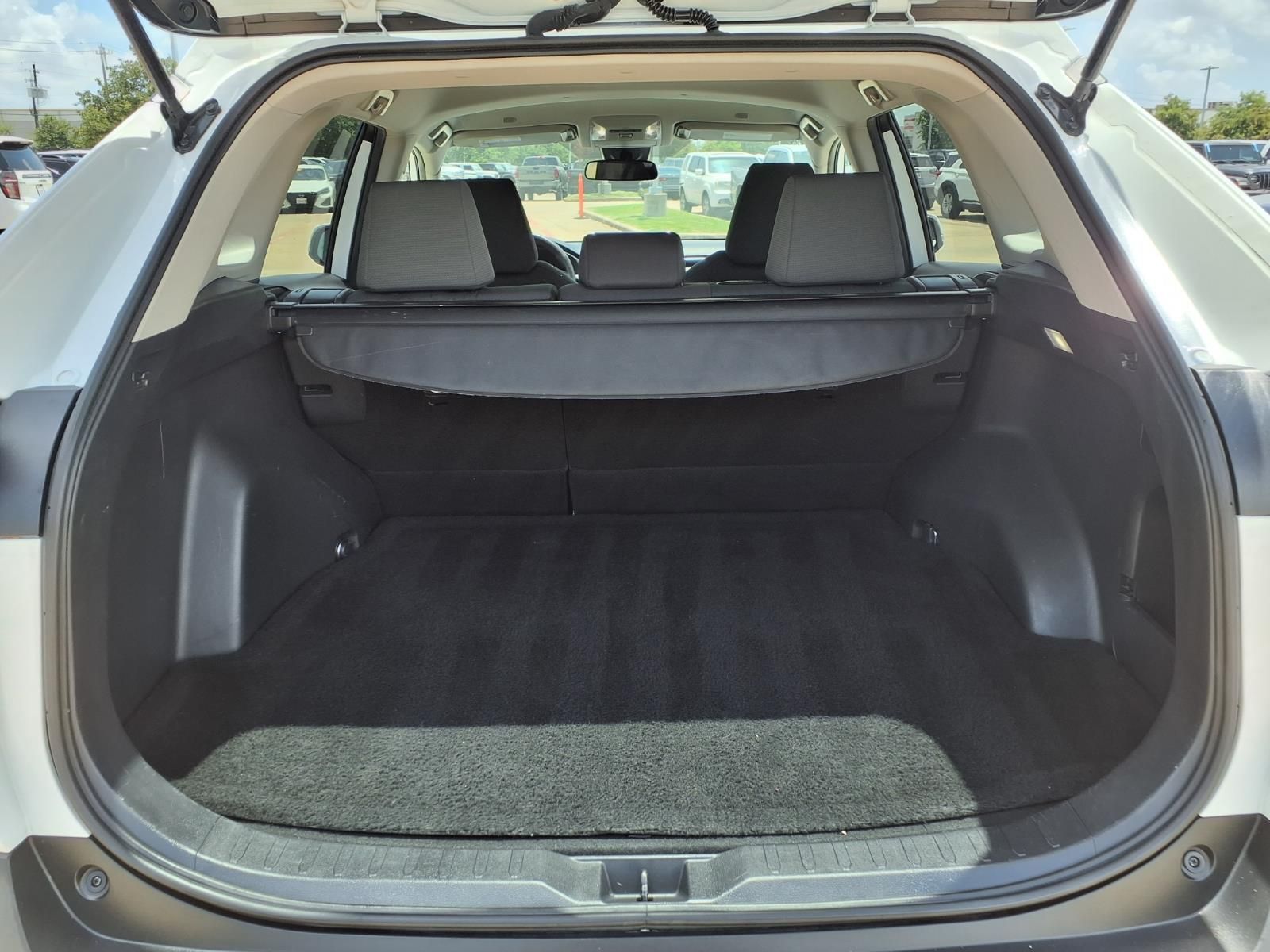 2024 Toyota RAV4 XLE - 6