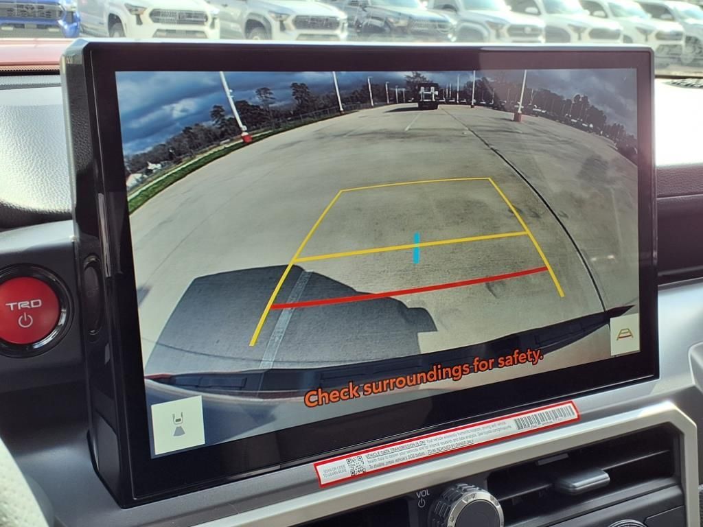 2025 Toyota Tacoma Hybrid TRD Sport - 4