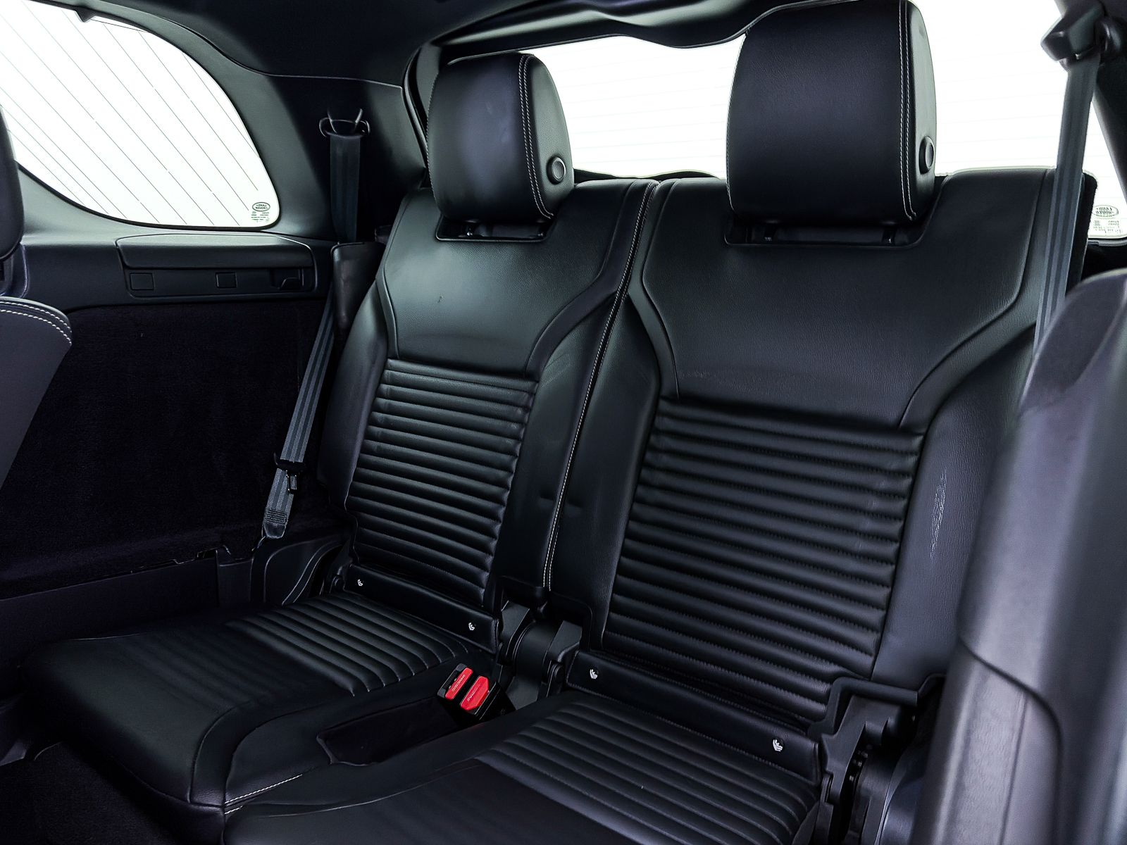2023 Land Rover Discovery S R Dynamic - Photo 42