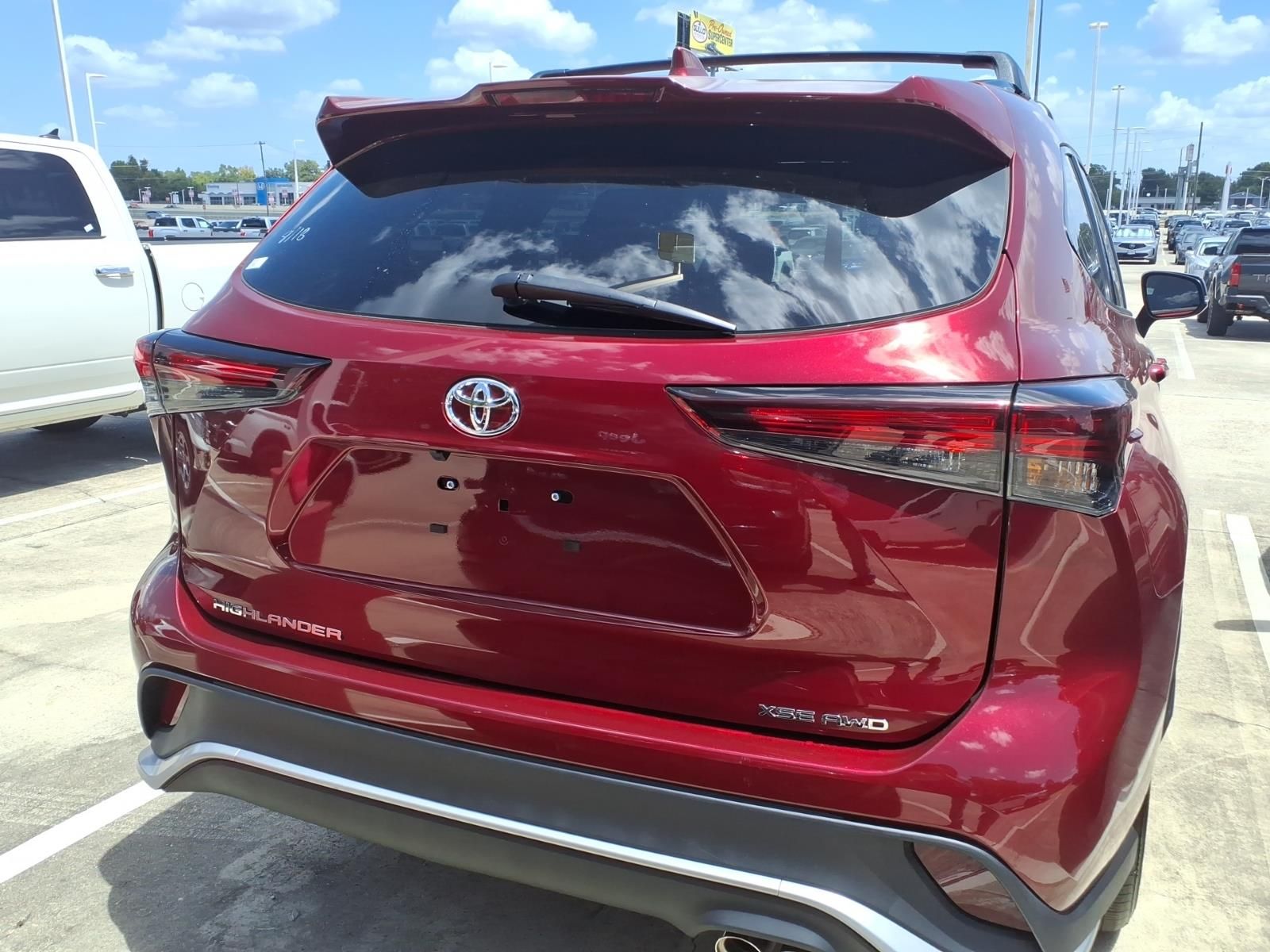 2026 Toyota Highlander XSE Red at Gullo Toyota