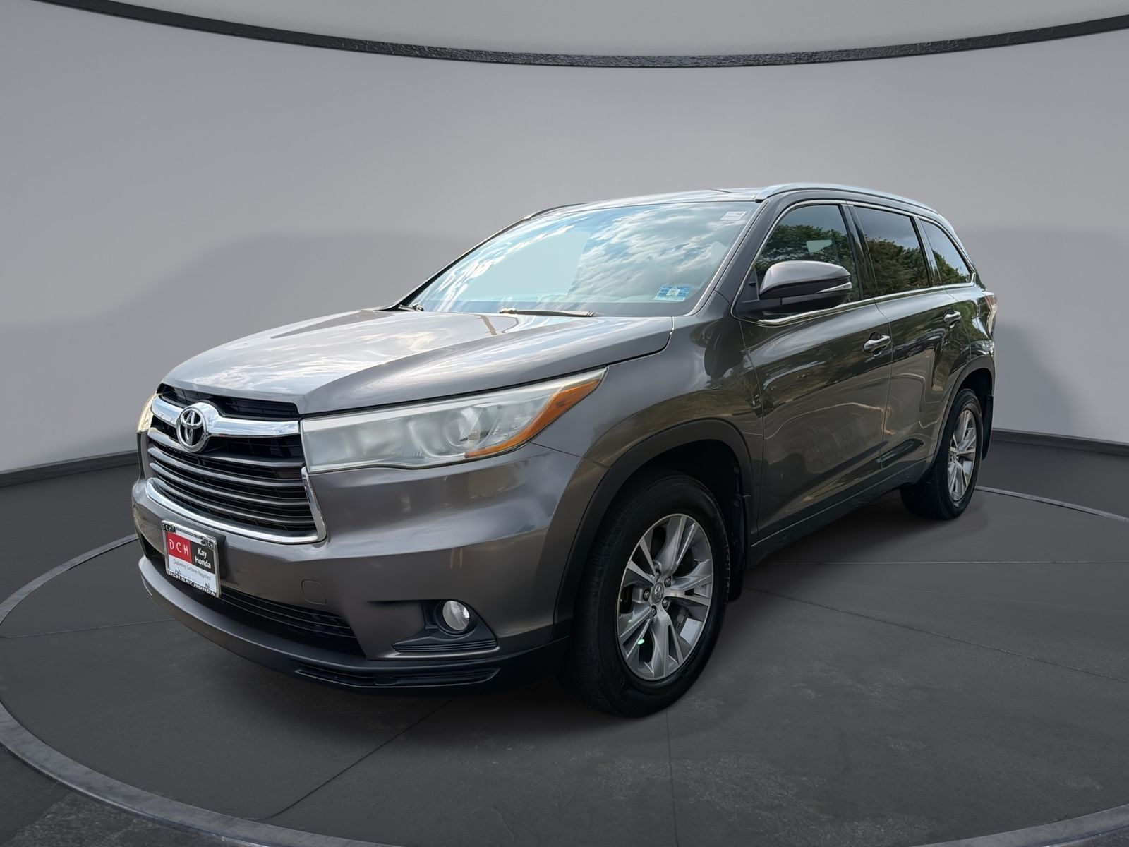 Predawn Gray Mica 2015 Toyota Highlander SUV / Crossover Front-Wheel Drive 6-Speed Automatic Overdrive