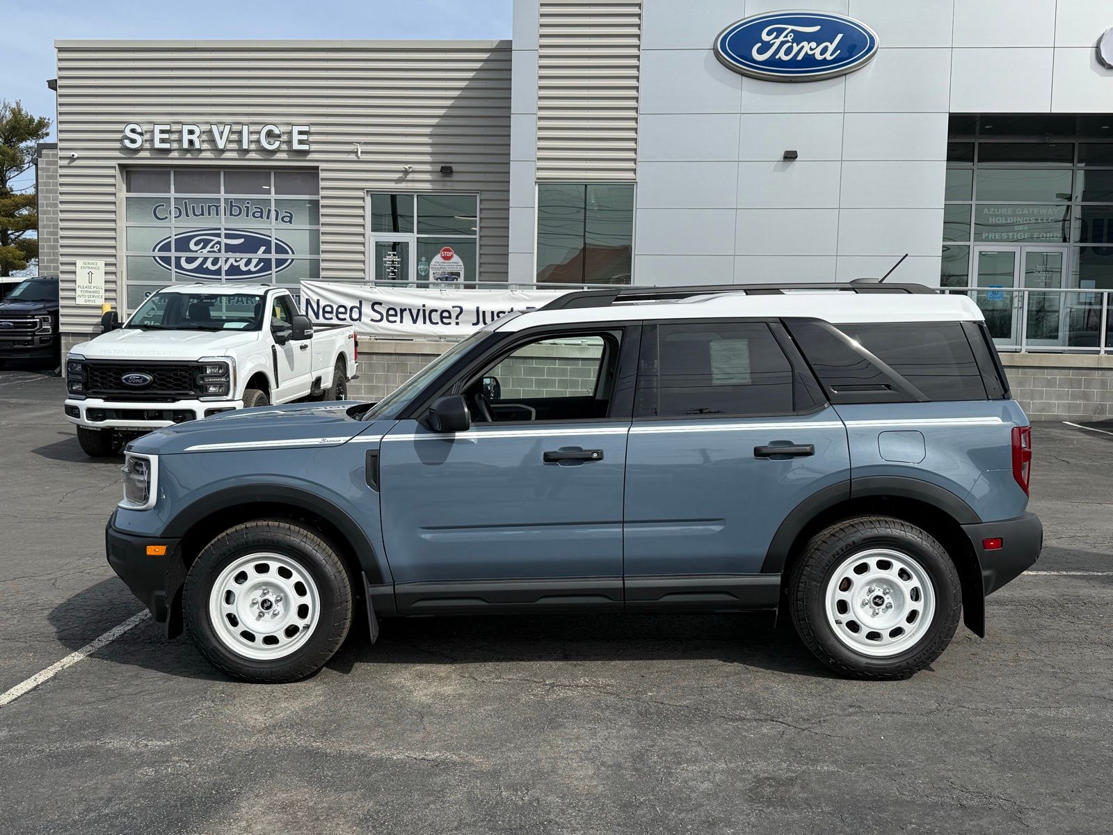 View vehicle photo 3