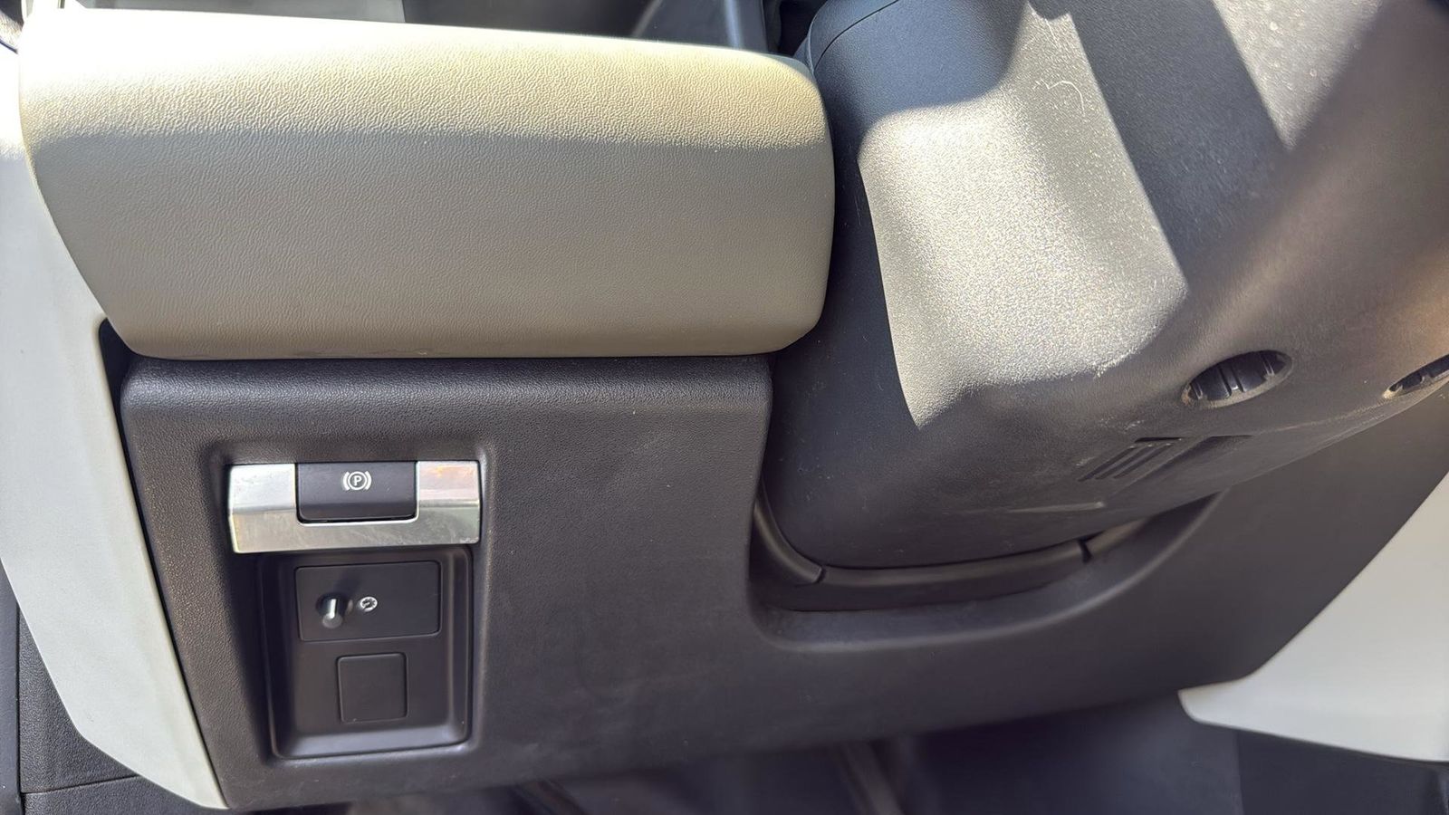Used Car 2020 Land Rover Defender 110  Hse For Sale Under $50,000 In Austin, Texas