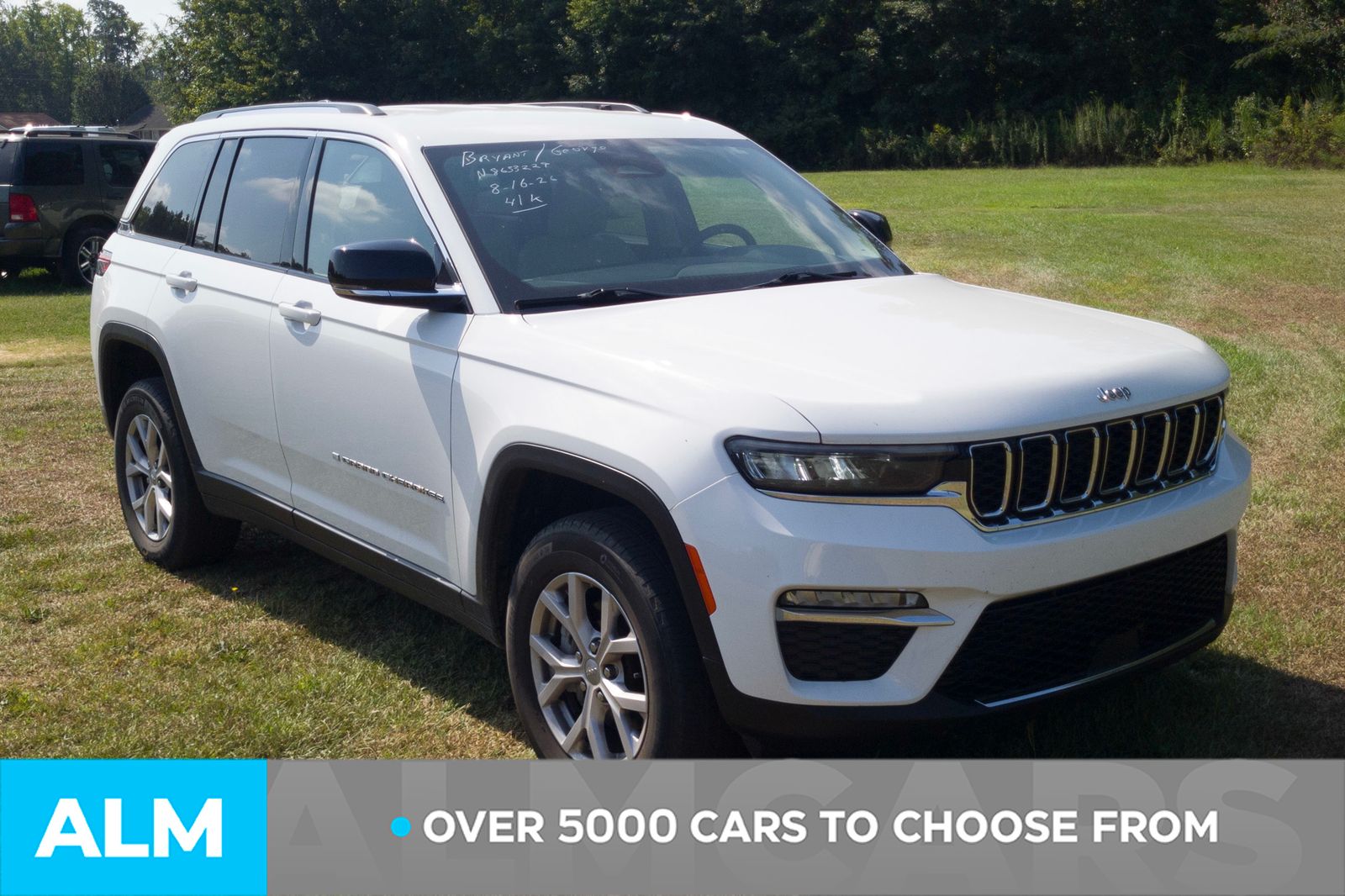 Used 2022 Bright White Clearcoat Jeep Limited image 2