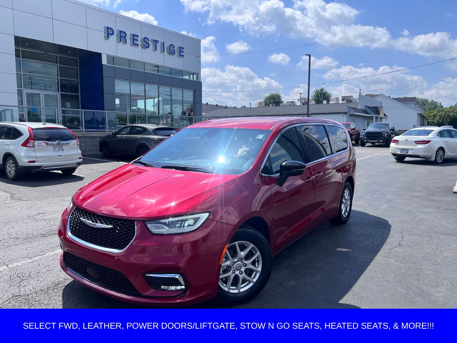 Red Hot Pearlcoat 2025 Chrysler Pacifica Minivan Front-Wheel Drive 9-Speed Automatic