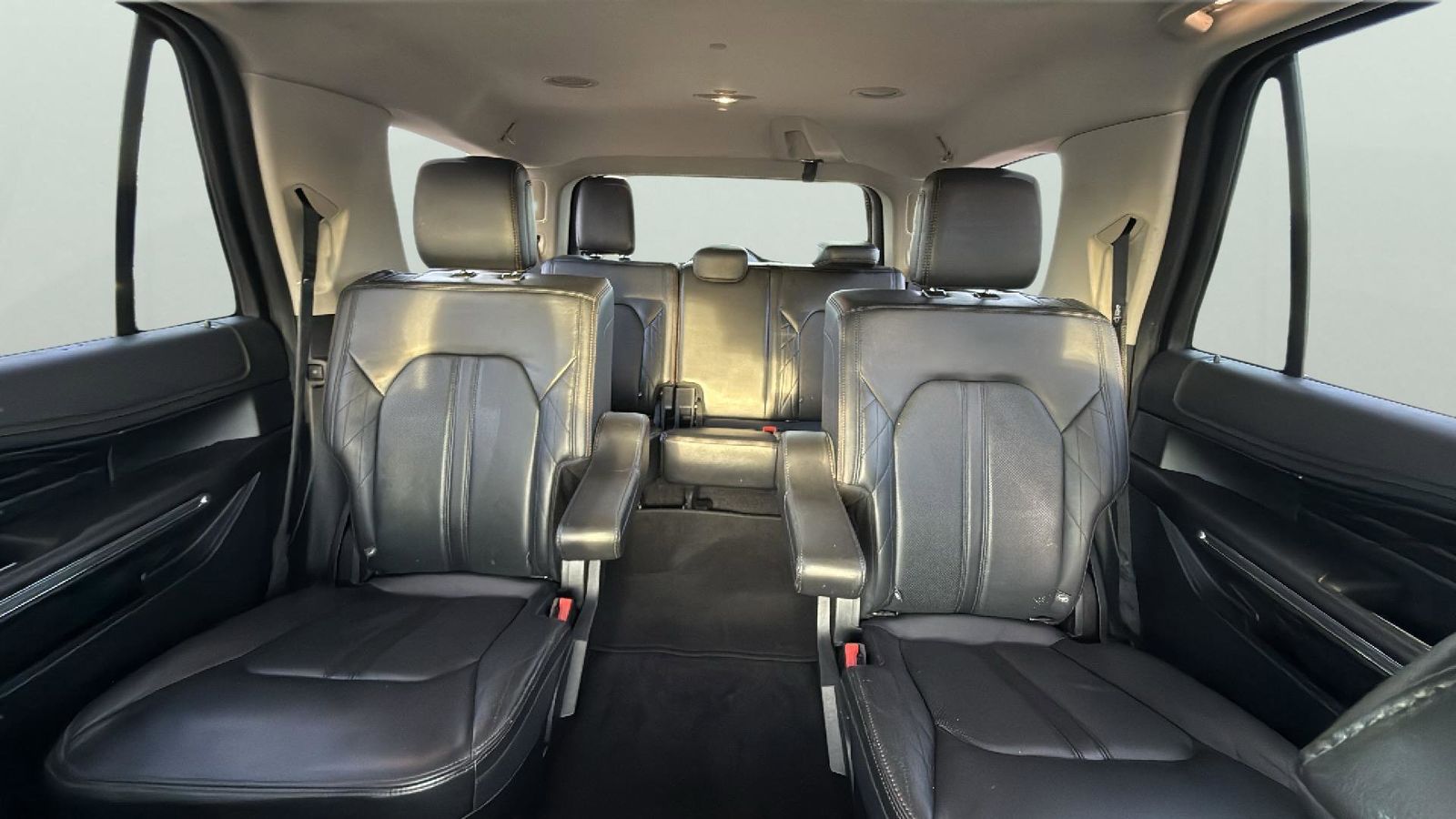 Used Car 2019 Ford Expedition  Platinum For Sale Under $30,000 In Austin, Texas