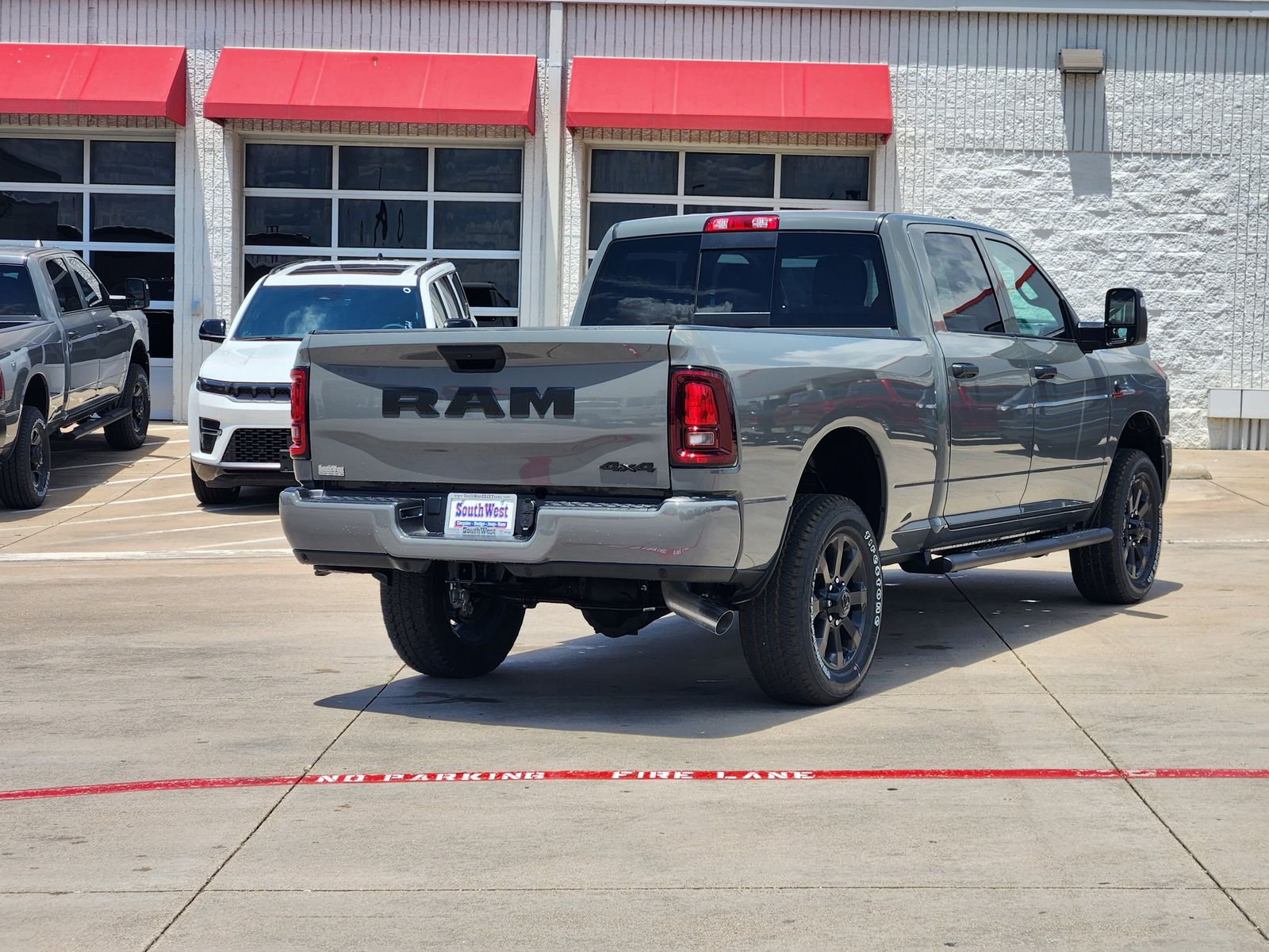View vehicle photo 5