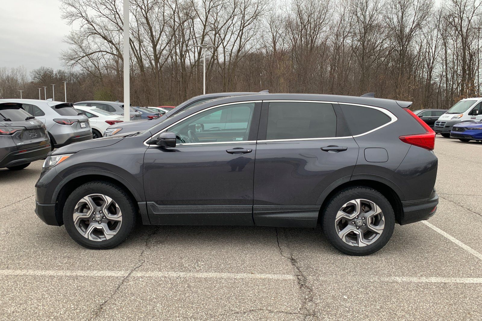 View vehicle photo 2