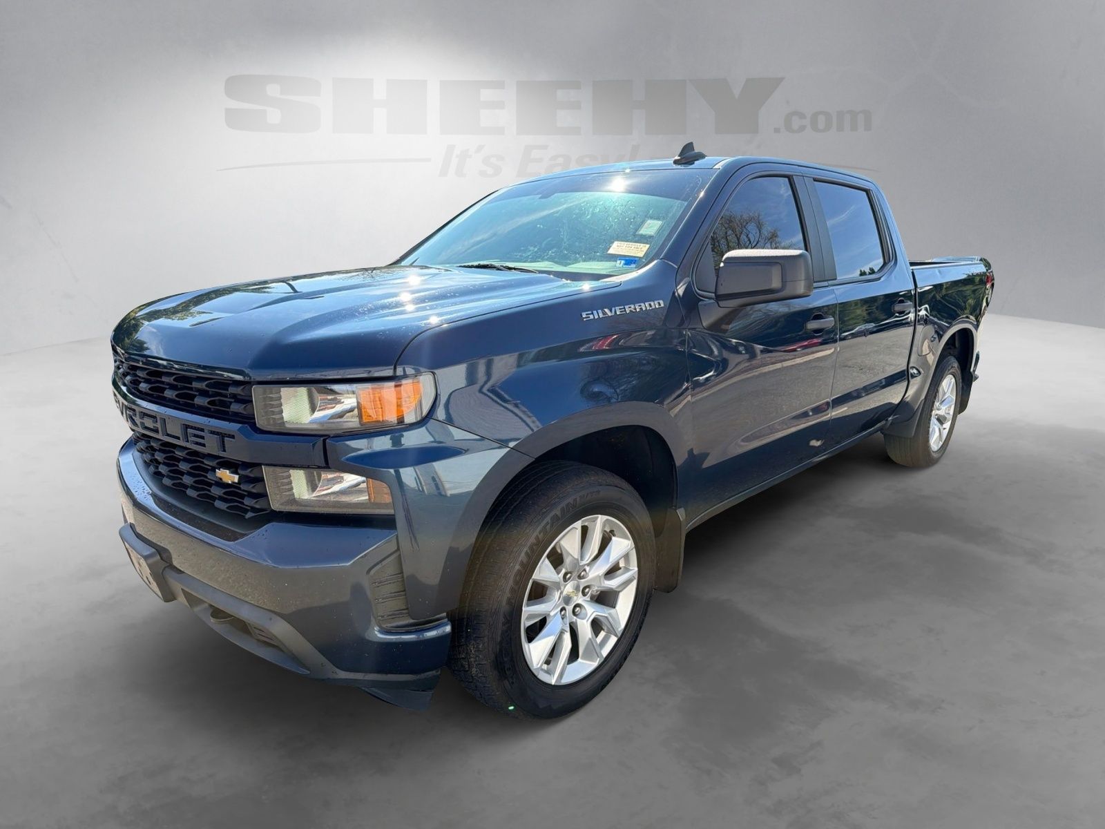 Used 2020 Blue Chevrolet Custom image 15