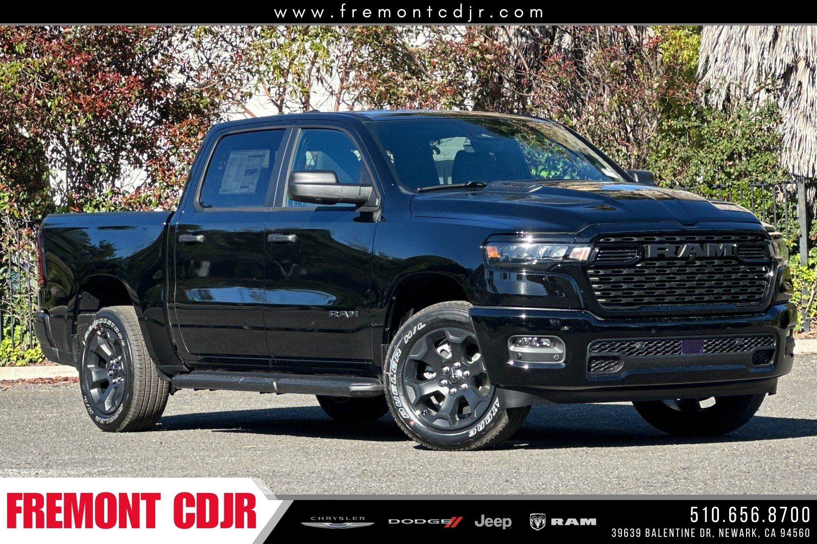 2026 RAM 1500 Express Crew Cab 4WD