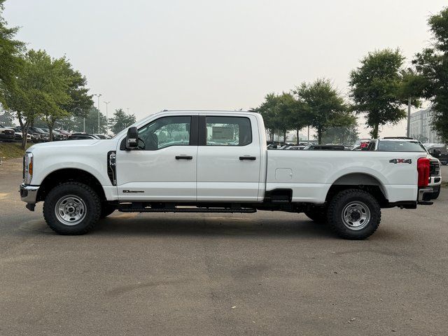 New 2026 Oxford White Ford XL image 3