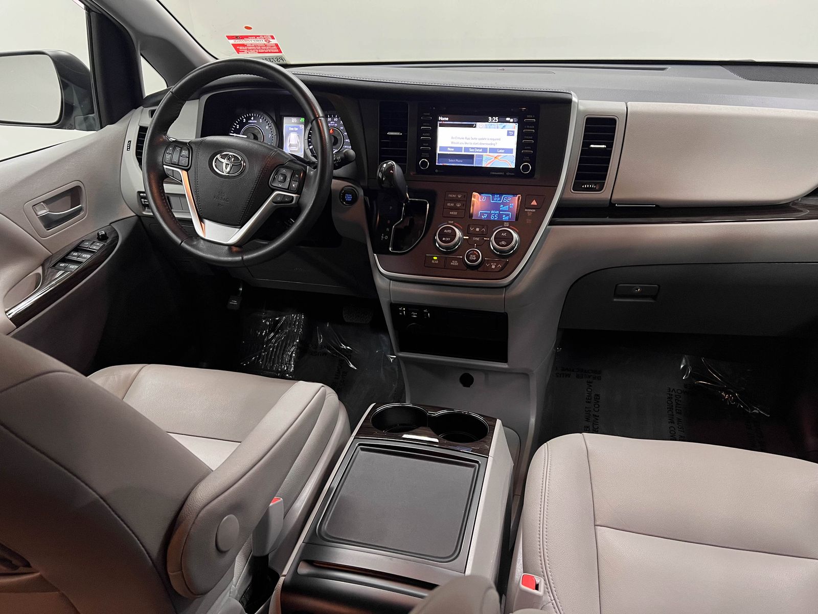 used 2020 Toyota Sienna car, priced at $38,888