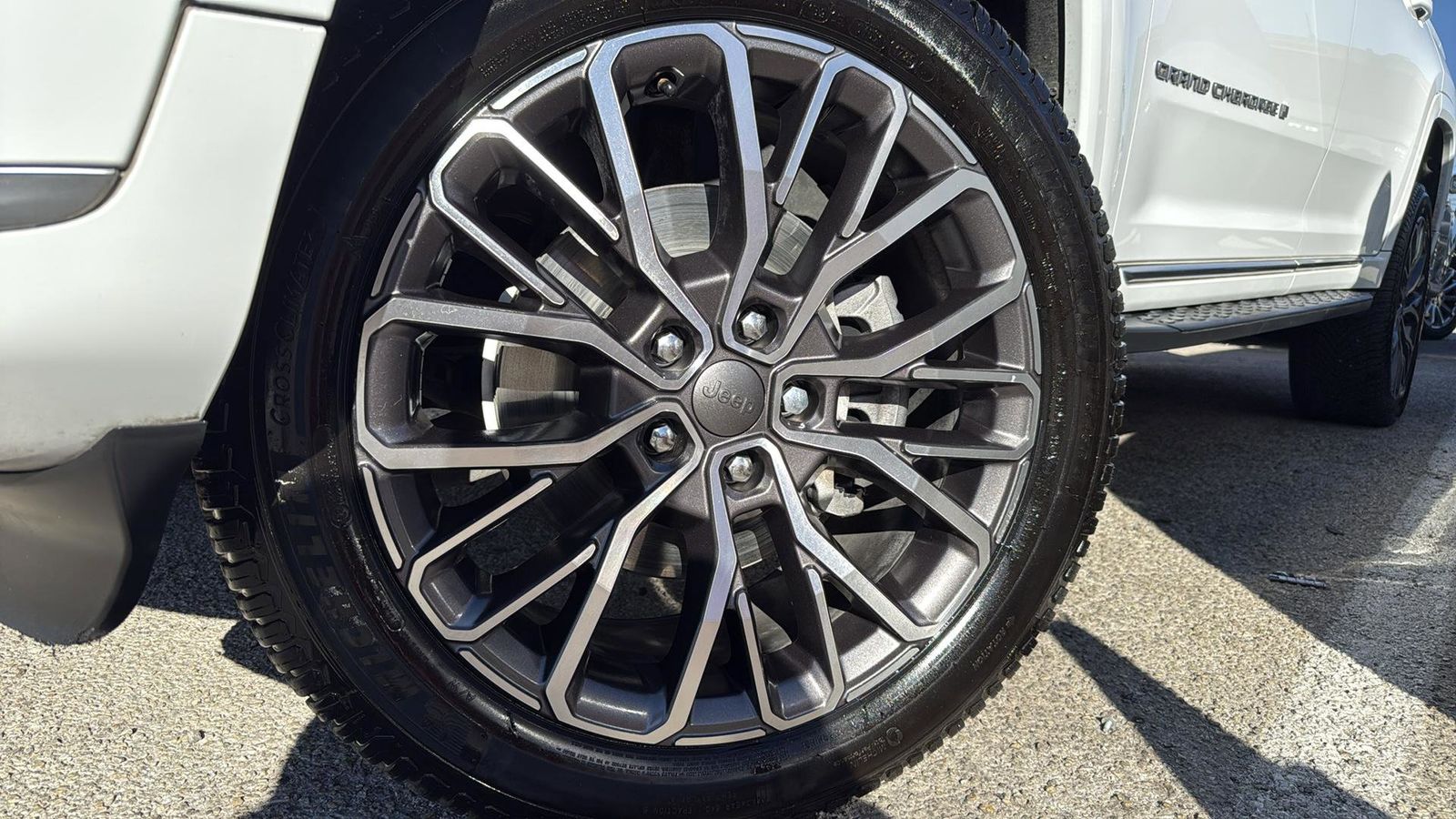 Used Car 2022 Jeep Grand Cherokee L  Summit For Sale Under $40,000 In Austin, Texas