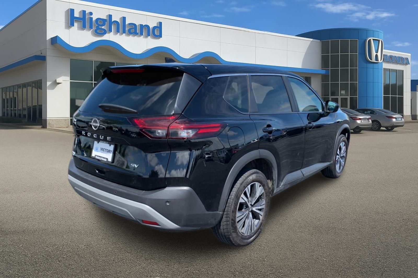 Used 2023 Black Nissan SV image 5