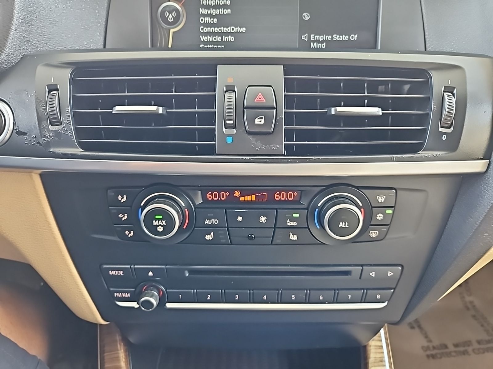 Used 2011 Silver BMW xDrive28i image 22