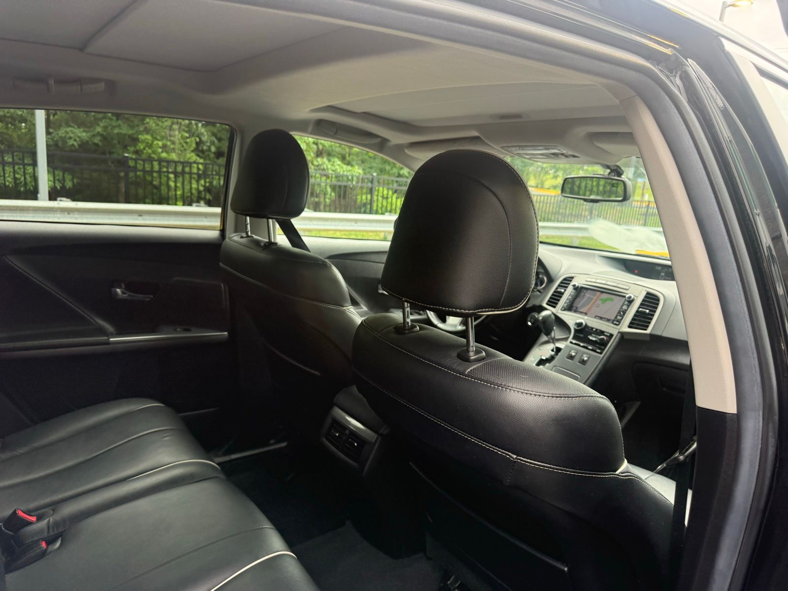 Used 2014 Black Toyota Limited image 31