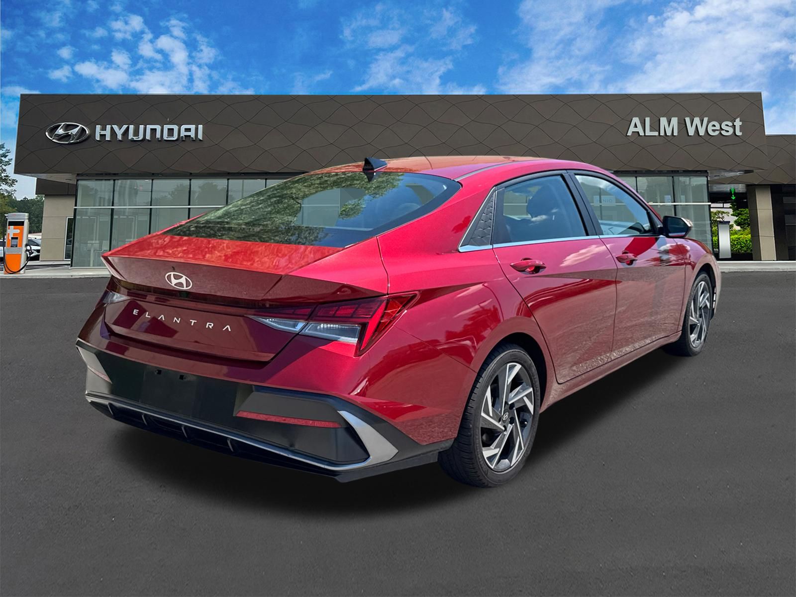 Used 2024 Red Hyundai SEL image 5