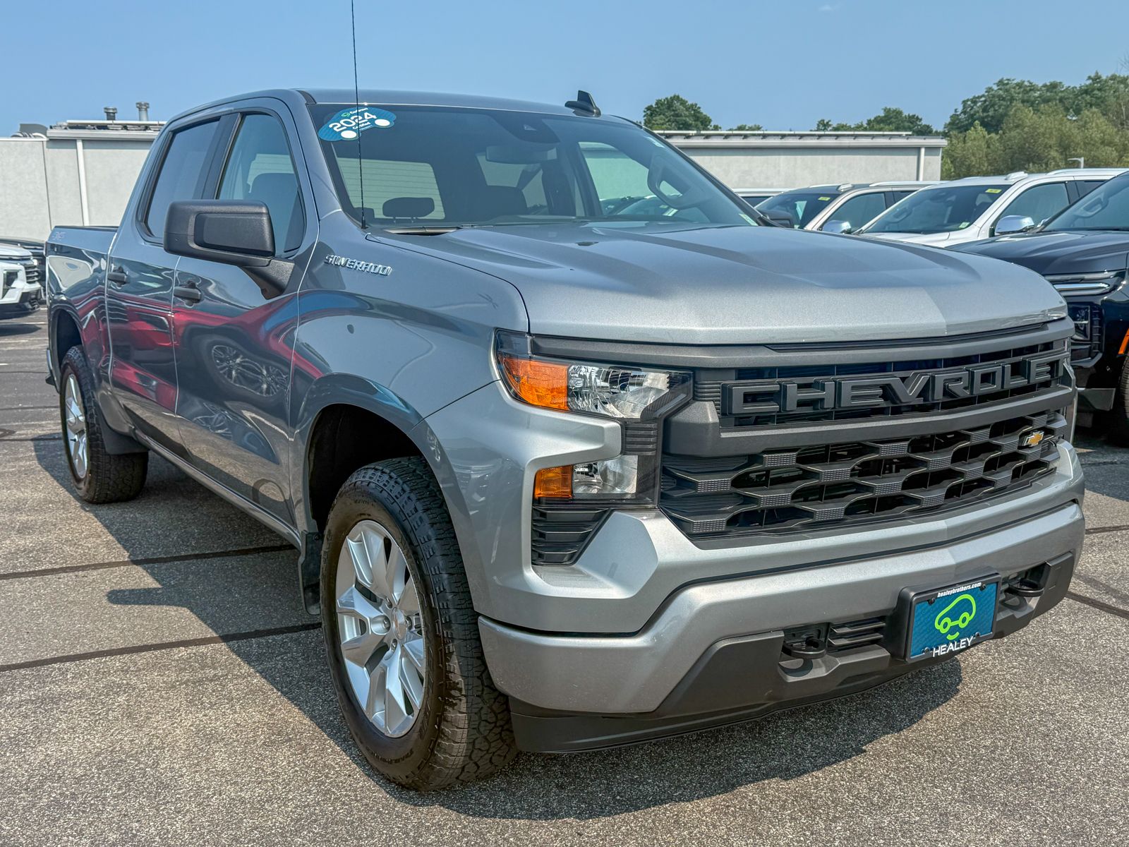 Sterling Gray Metallic 2024 Chevrolet Silverado 1500 Pickup Truck Four-Wheel Drive 8-Speed Automatic
