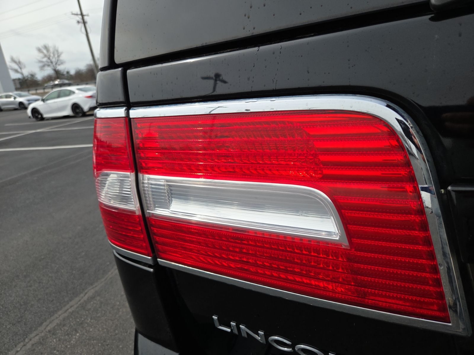 used 2009 Lincoln Navigator car, priced at $6,900