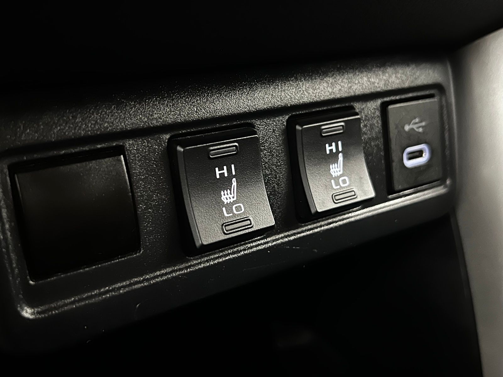 Thumbnail: 2024 Toyota Corolla Cross - 19