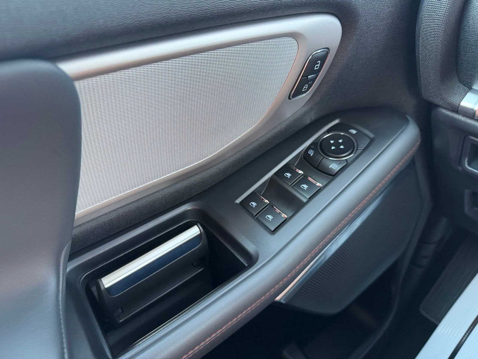 2025 Ford Expedition Max image 28