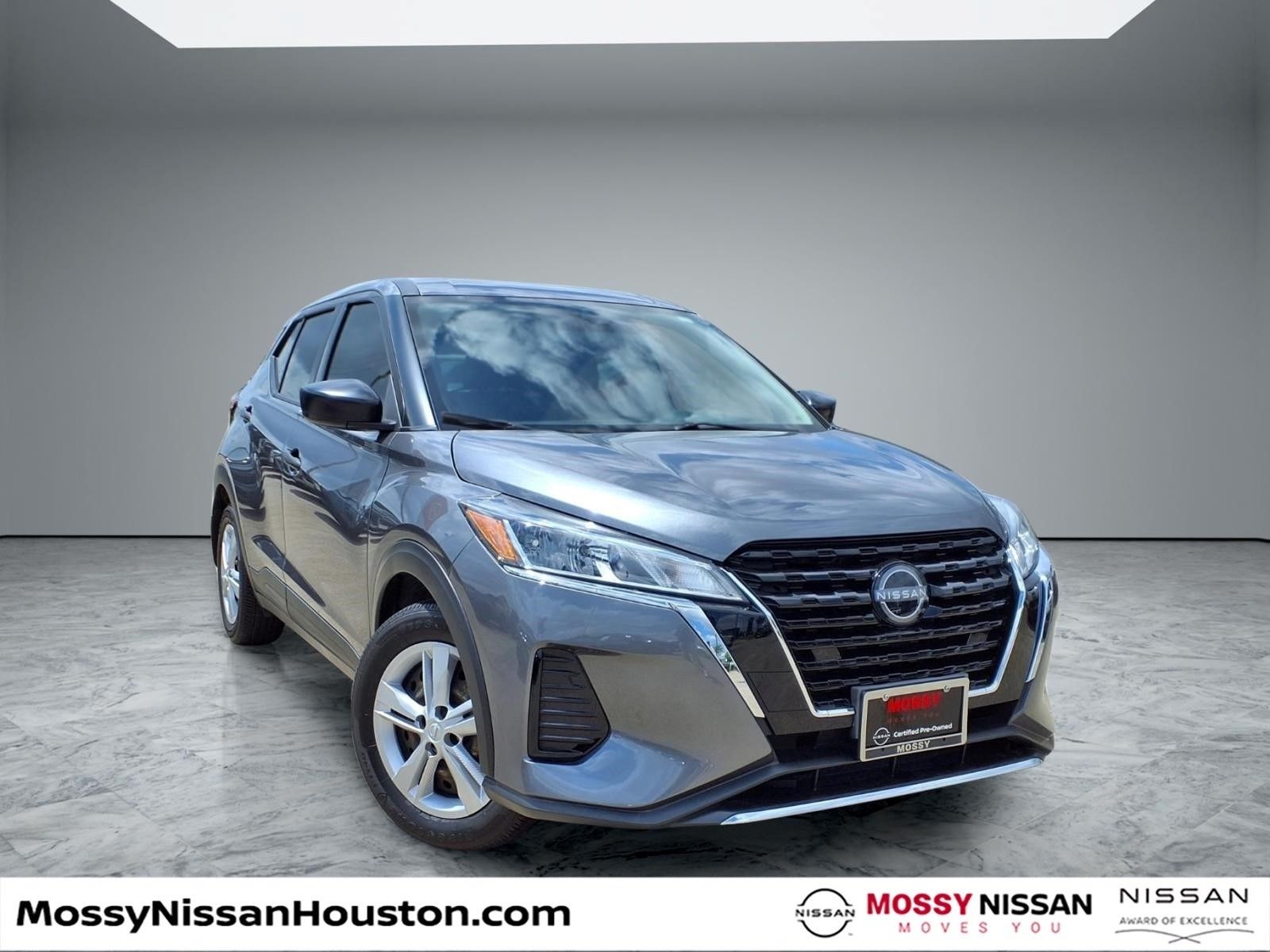 Gray (Gun Metallic) 2024 Nissan Kicks S FWD SUV / Crossover Front-Wheel Drive Continuously Variable Transmission