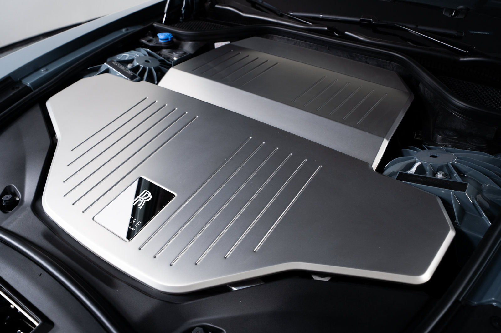 2024 Rolls-Royce Spectre — full photo 52 of 54