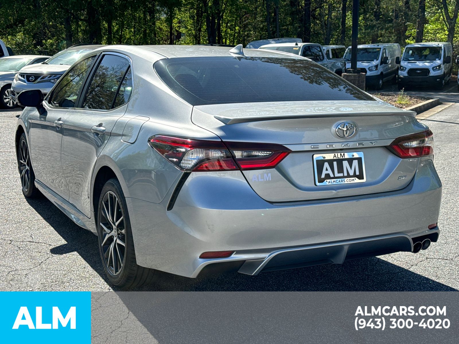 2023 Toyota Camry SE photo 8