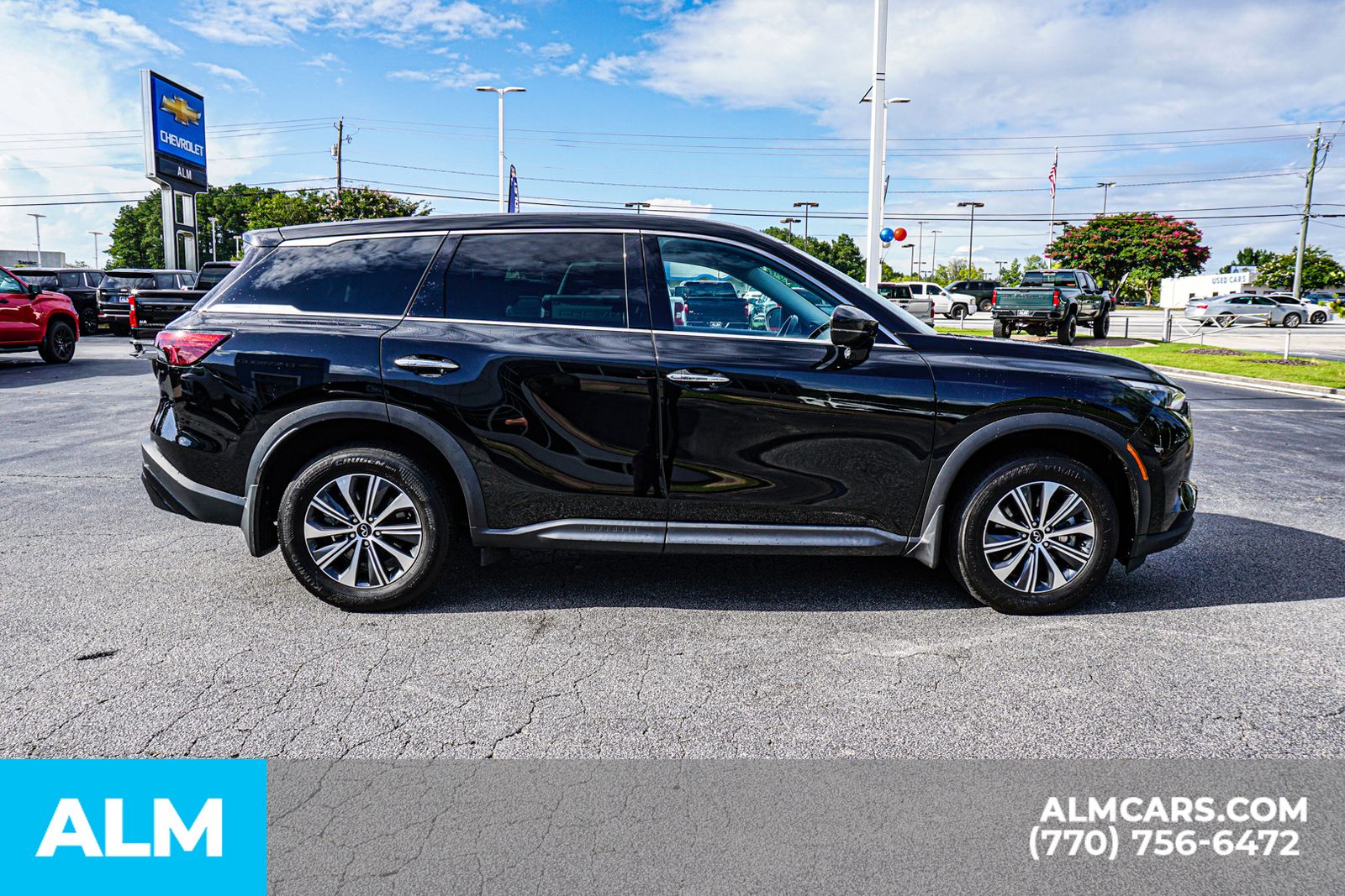 Used 2025 Black INFINITI PURE image 10